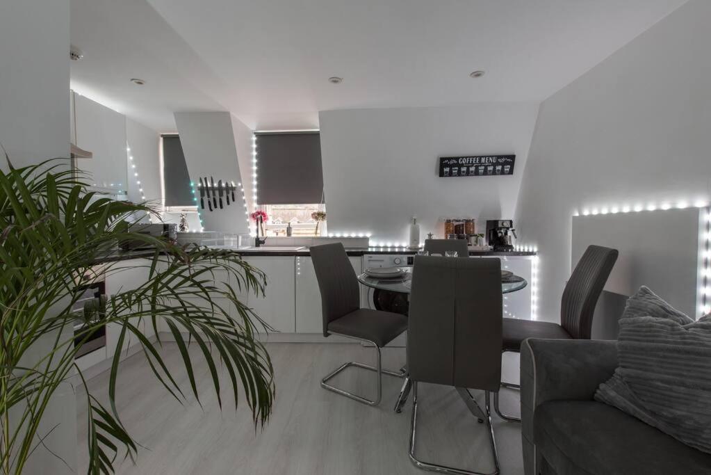 Parade Gardens Boutique Apartments- Central, Grade I Listed, 4K Tvs, Hidden Views 바스 외부 사진
